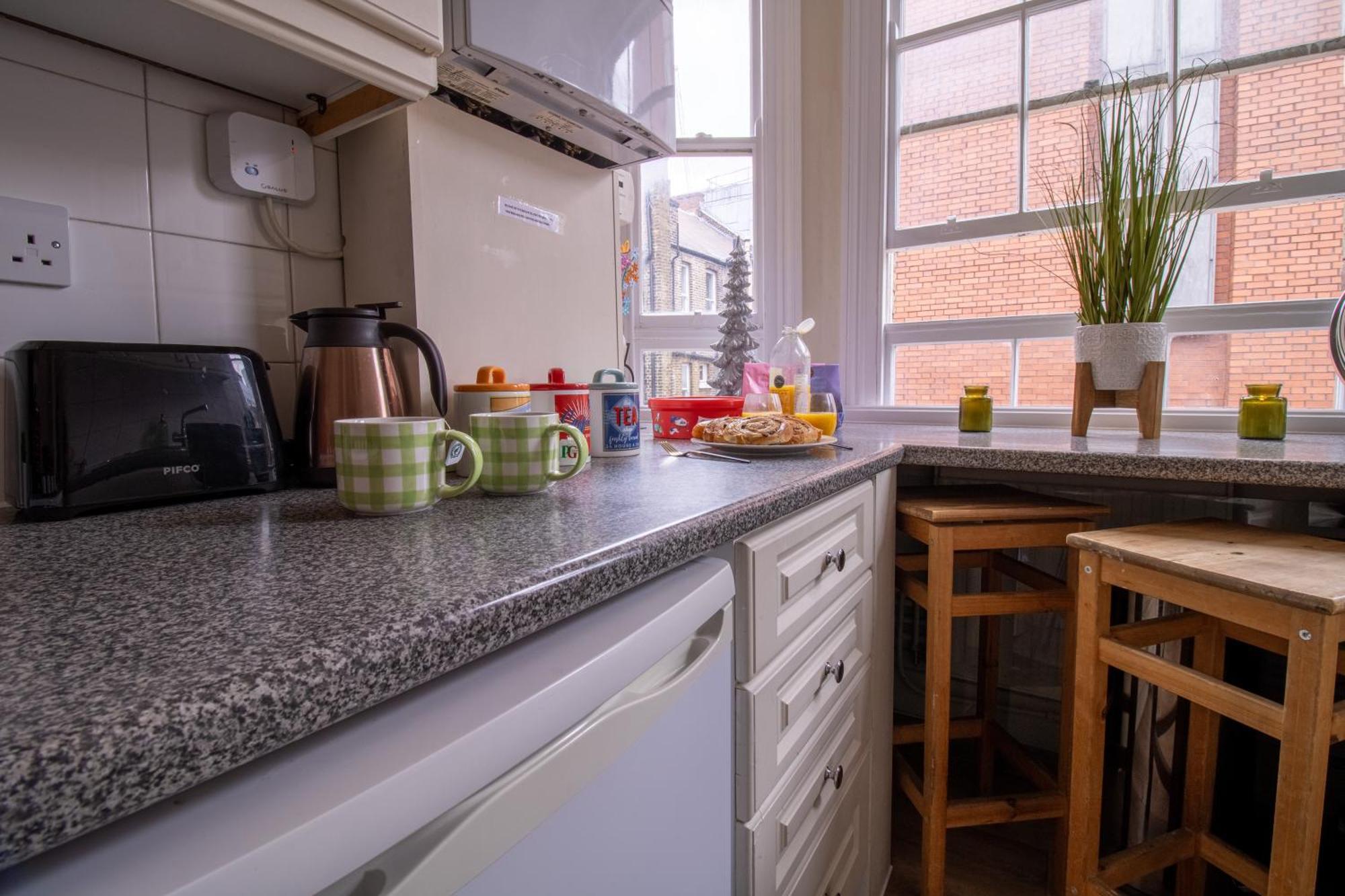 Cosy 2-Bedroom Apartment In Mayfair 8Cb - 4Th Floor No Elevator Londres Exterior foto