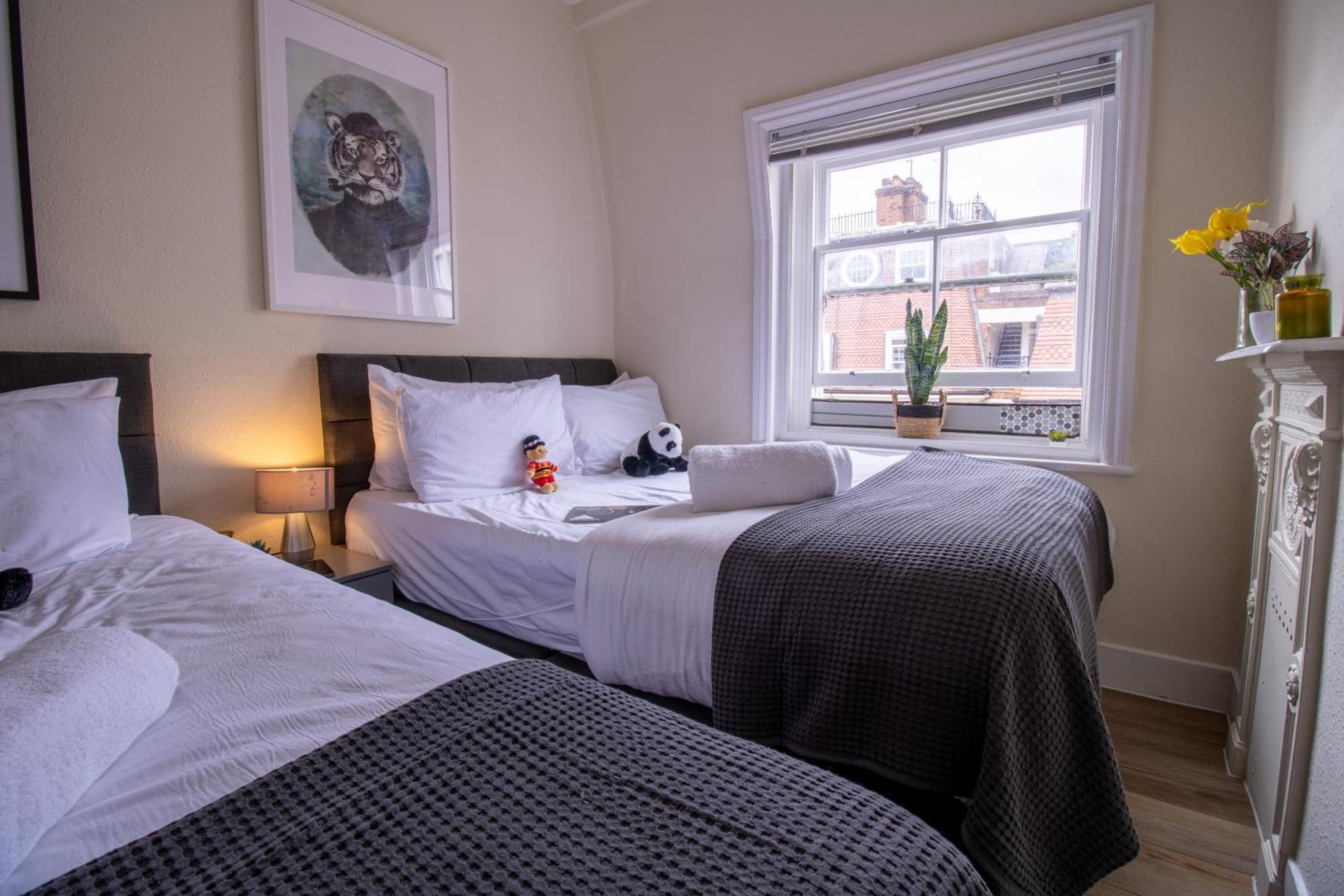 Cosy 2-Bedroom Apartment In Mayfair 8Cb - 4Th Floor No Elevator Londres Exterior foto