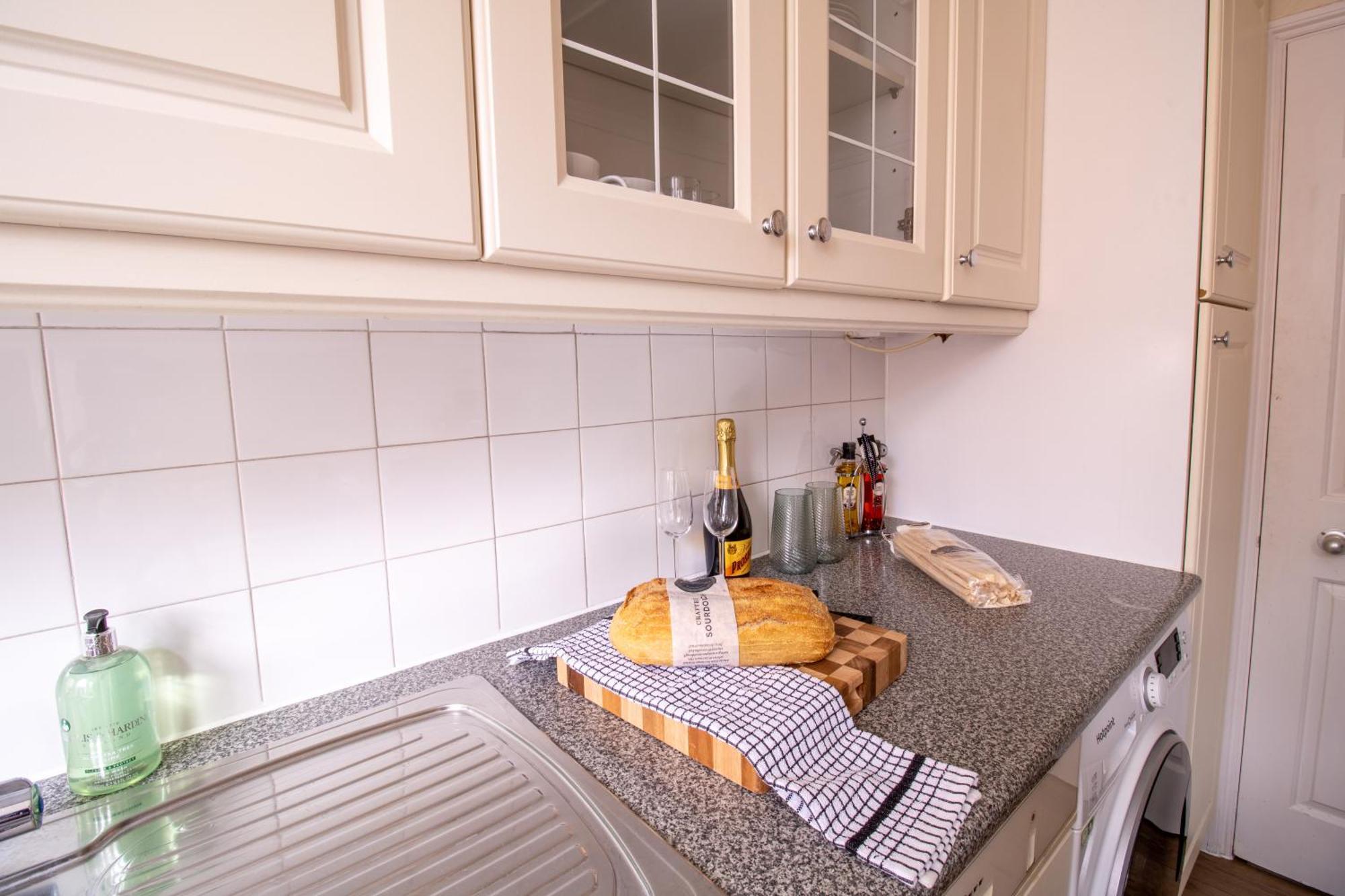 Cosy 2-Bedroom Apartment In Mayfair 8Cb - 4Th Floor No Elevator Londres Exterior foto
